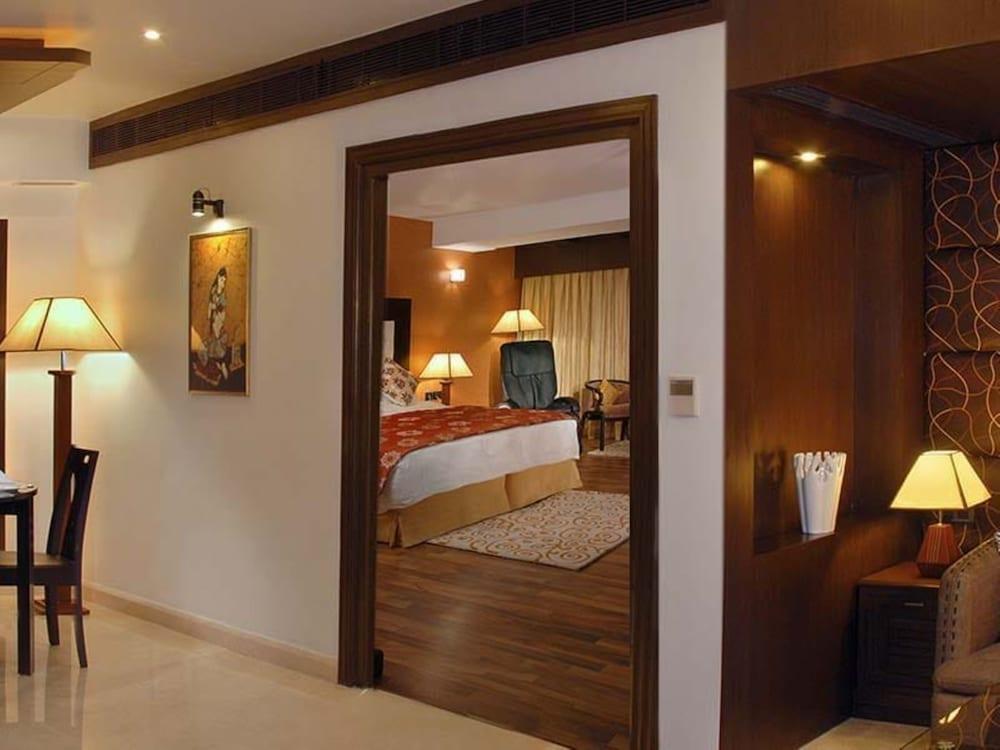Fortune Park Vallabha - Member ITC Hotel Group, Hyderabad Exterior foto